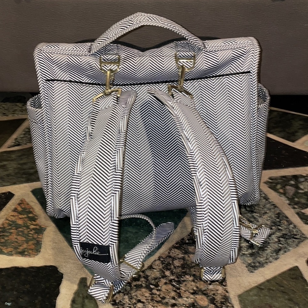 JUJUBE B.F.F. DIAPER BAG - QUEEN OF THE NILE - Picture 10 of 12